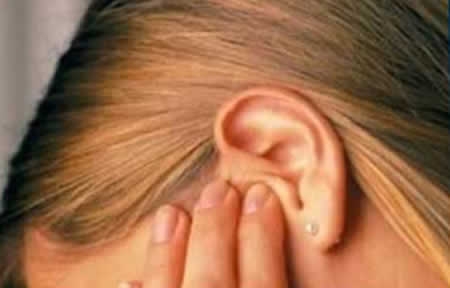 Акустическая травма уха первая медицинская помощь и лечение